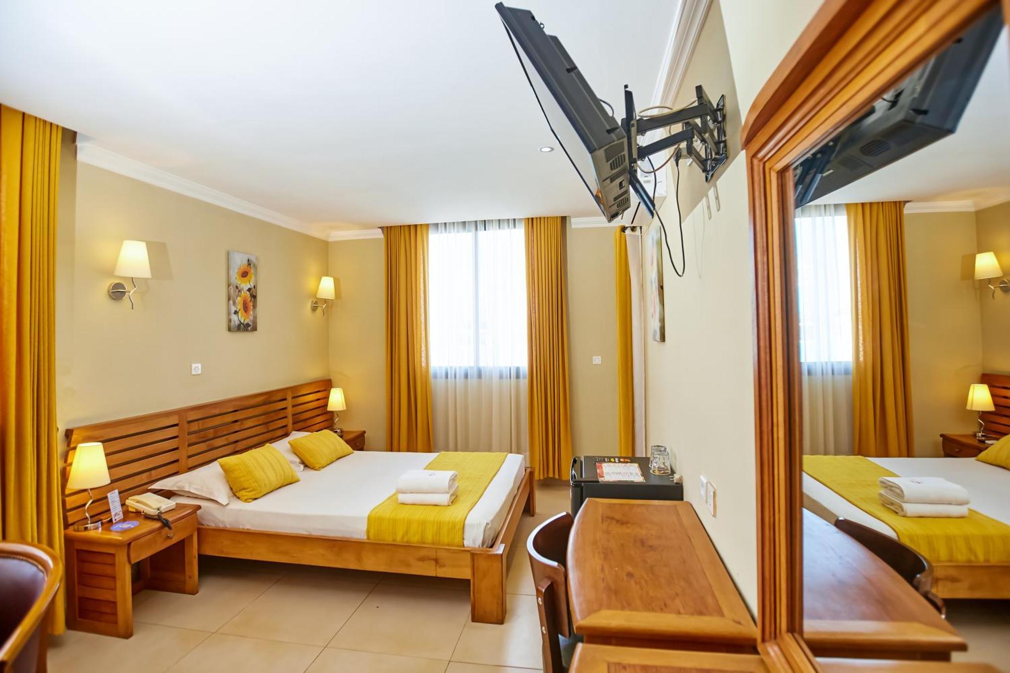 Anjary Hotel Antananarivo Exterior photo